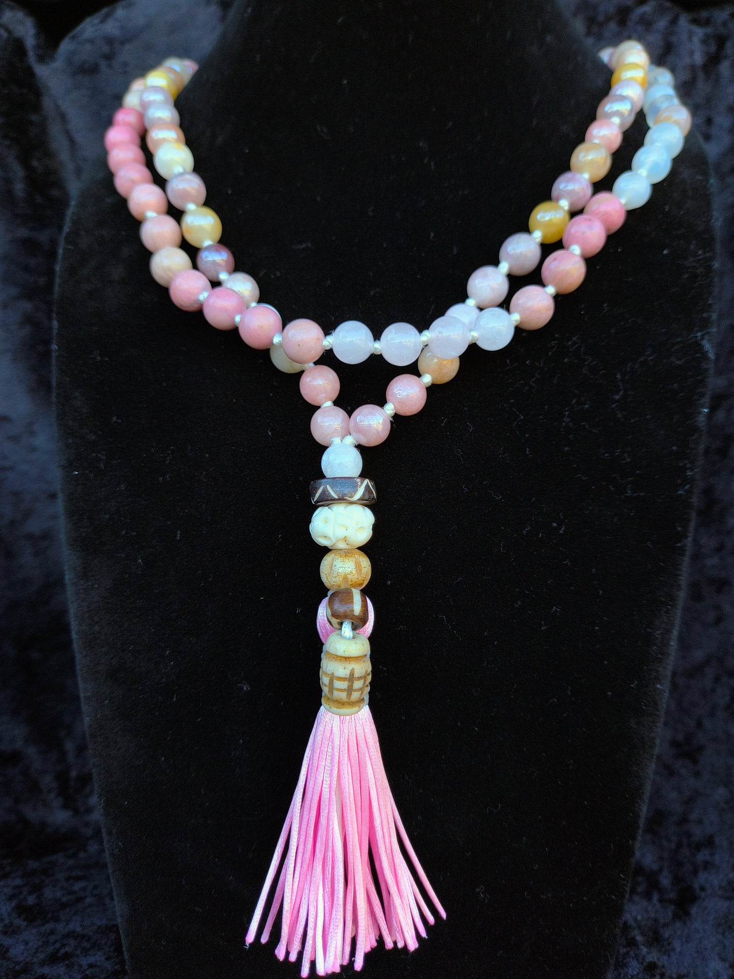 M9 | "Sofía" for Gentle Expression of Feminine Power