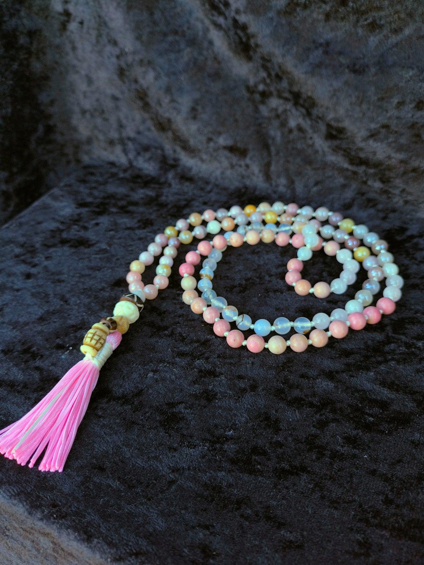 M9 | "Sofía" for Gentle Expression of Feminine Power