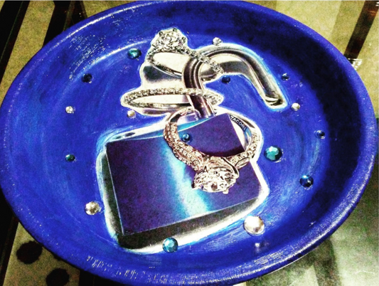 P12 | "Lady Liberty" | 12" Terracotta Medifestation Plate