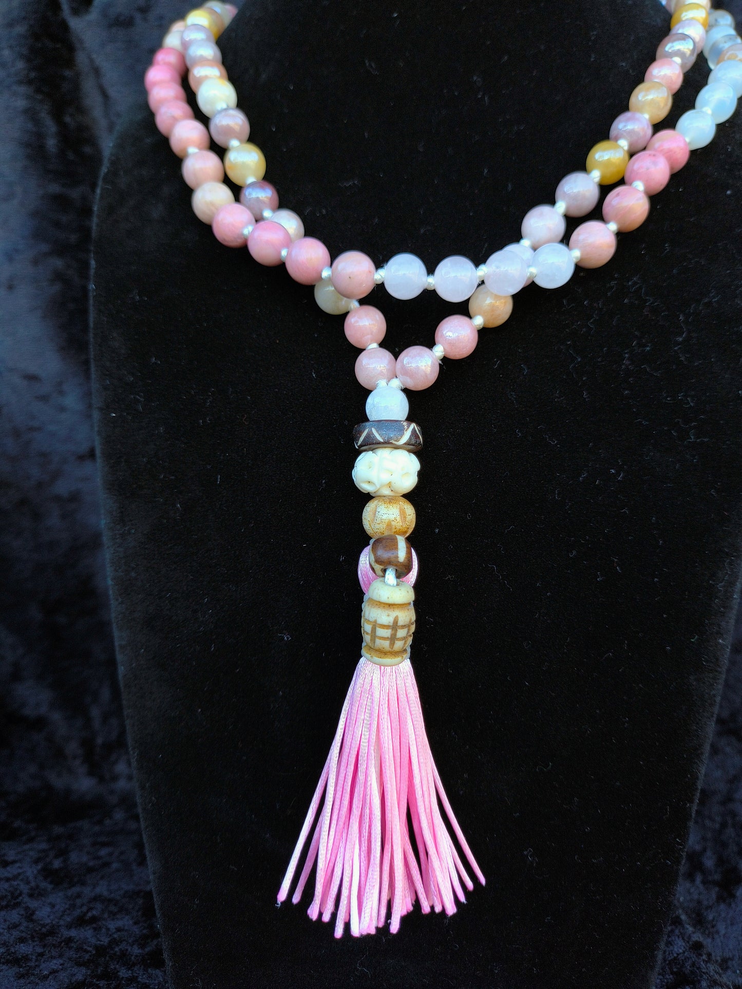 M9 | "Sofía" for Gentle Expression of Feminine Power